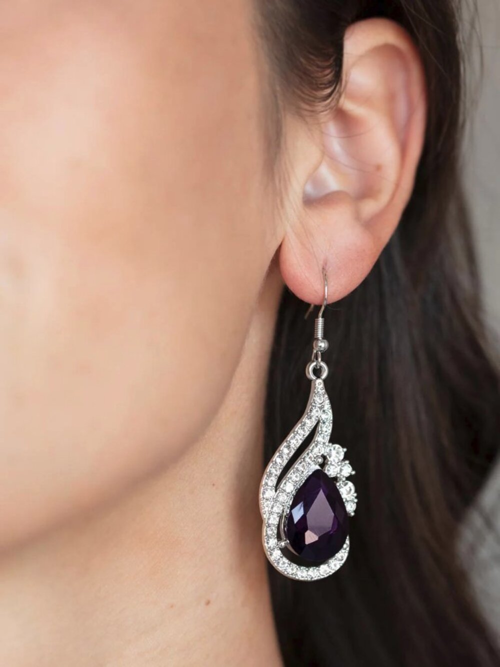 Paparazzi Jewelry Accessories - Dancefloor Diva - Purple Earrings - Vintage
